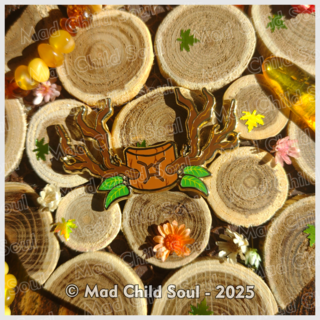 Pin - Crown of the Forest