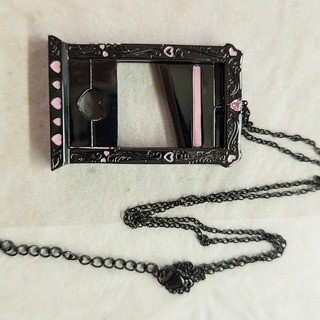 guillotine necklace - black and pink