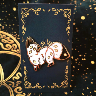 9-Eye Fox - 2grimm2gather Enamel Pin