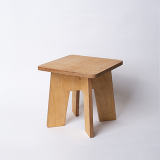 Tamo Portable Wooden Stool