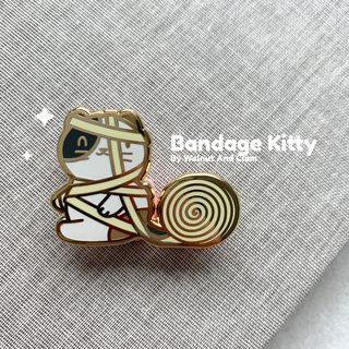 Bandage Kitty B Grade Pin