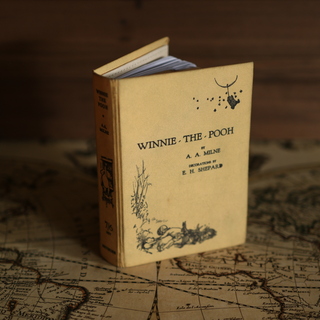 Novel Travelbook Winnie-the-Pooh by A. A. Milne & E. H. Shepard 1926