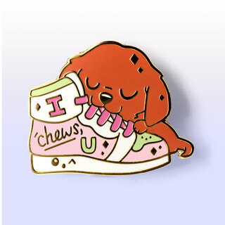 Enamel Pin "I Chews U" Golden Retriever