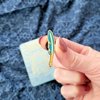 Quill Mini Pin