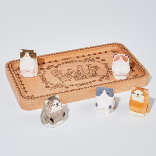 Deluxe Carved Wooden Cat Set