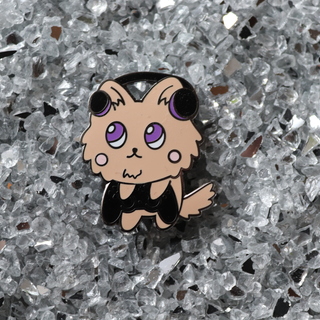 Black/purple cat gaming pin