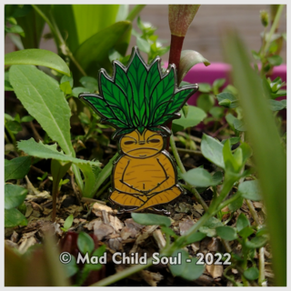 Pin - Mandragore (Green)