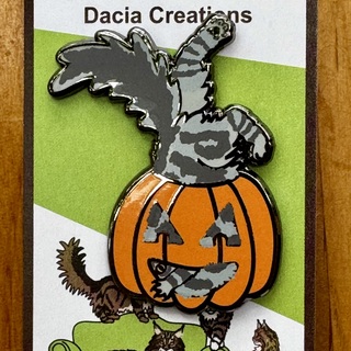 Pumpkin Diver pin