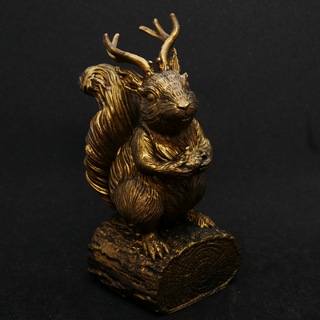 "Ratatöskr" - Collectible Figurine
