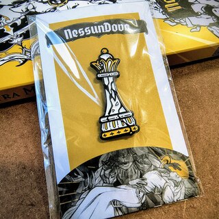 Your Crumbling Queen - Enamel pin