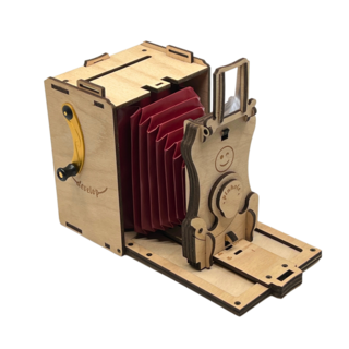 Pre-assembled Jollylook SQUARE Pinhole camera (Natural Wood)