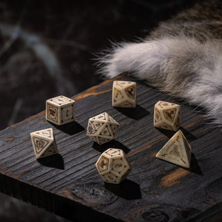 A Piece Dice Set-Forest Warden