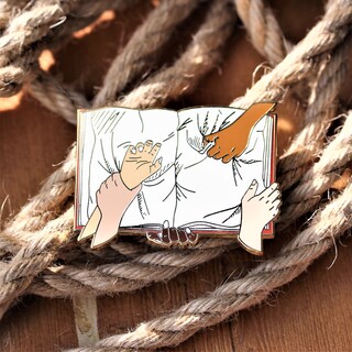 Why choose enamel pin