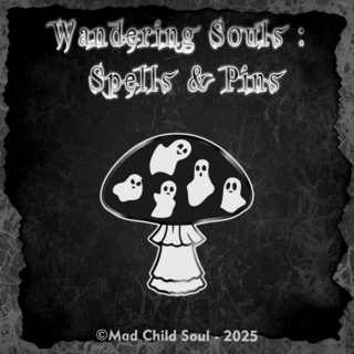 1x MINI PIN : Ghost Mushroom