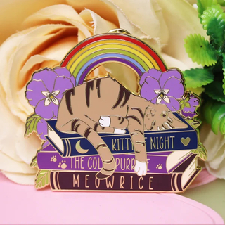 Old Enamel Pin: Tabby Cat