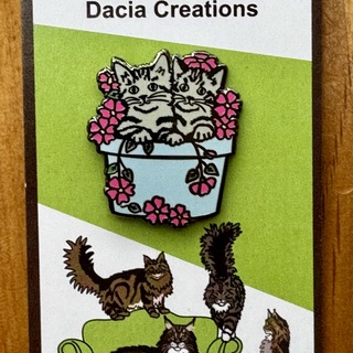 2 Kittens pin