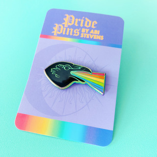 shouting crow pin