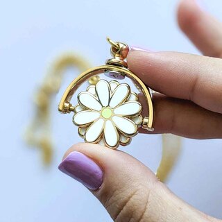 Original Daisy Spinner Necklace