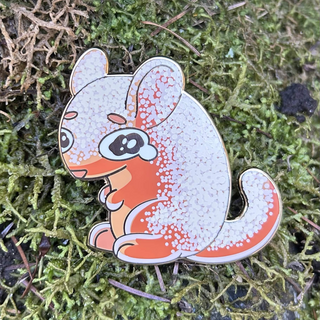 Beignet Chinchilla Premium Pin