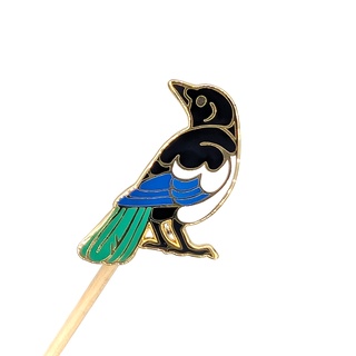 Magpie Pin