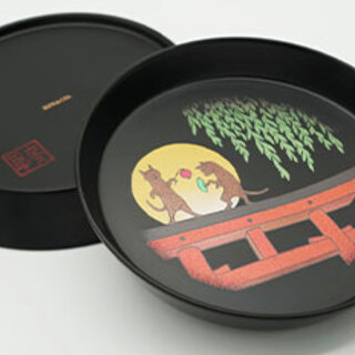 Lacquer Dish (Bakeneko)