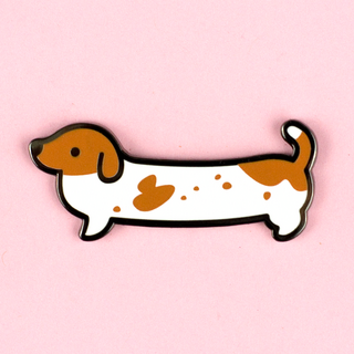 Weenie Dog Pin - Short Coat Piebald Red