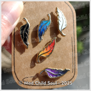 Mini Pin - Feather