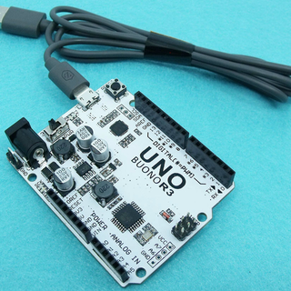 Uno R3 (arduino compatible board)