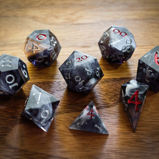 Shadowdark Resin Dice