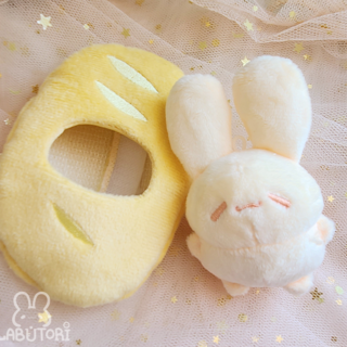 Snacky Plush (Bread)