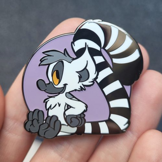 Kiki pin Lilac glow (LE of 25)