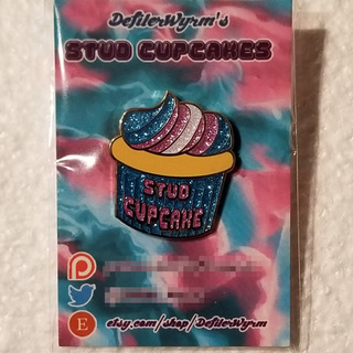 Stud Cupcake Pin