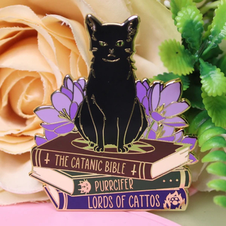 Old Enamel Pin: Black Cat