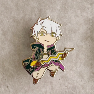 Robin (M) Enamel Pin