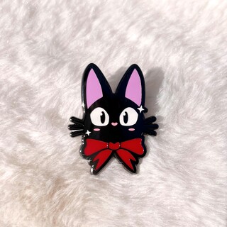 Familiar Kitty Enamel Pin