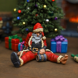 Drunken Santa (Seasonal Miniature)