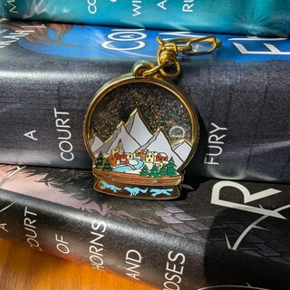 Velaris acotar snowglobe liquid center keychain