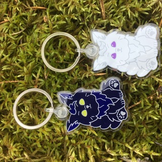 Wolf keyrings x2
