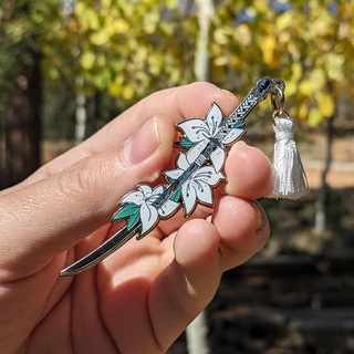2B's Katana Regular Sword Pin