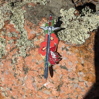 Kensuke [Laios] Regular Sword Pin