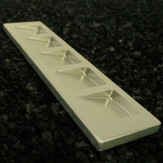 5 Dice Display Stand (99.9% Aluminum)