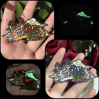 Tiger Pin