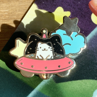 UFO Cat B Grade Pin