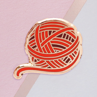 Red Yarn Mini Pin