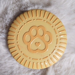 Paw Cookie Button Badge - Biscotti