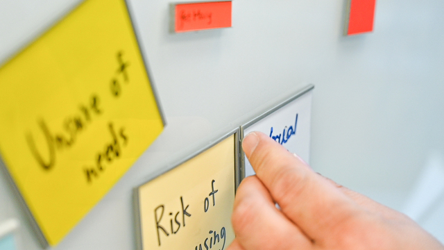 M NOTE - L, white Product Image