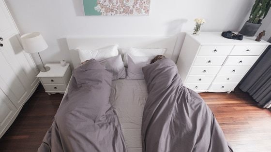 ervét: A Two-Duvet Bedding System Designed for Couples
