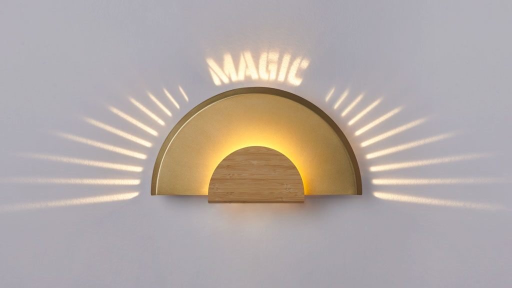 PersonaLight : Write with Light by Popup Lighting