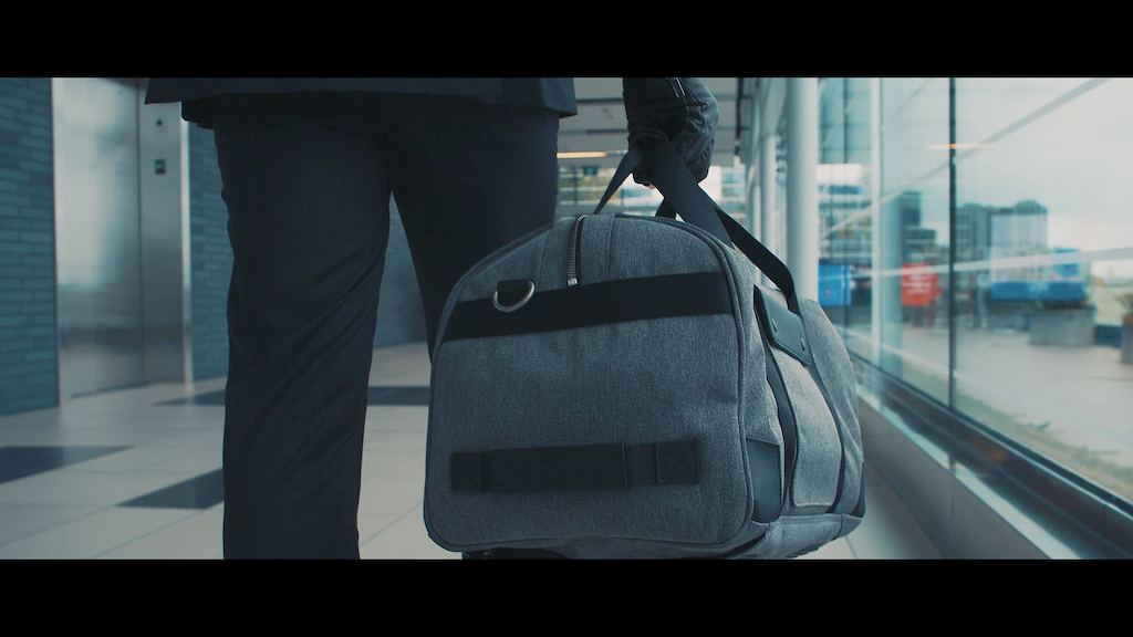 VENQUE - The Future of Duffle + Backpack 2in1