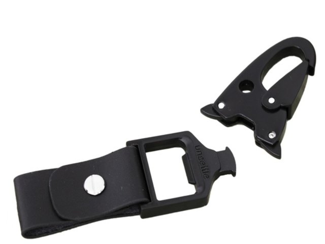 UNCLIP - Quick Release Carabiner/Bottle Opener Keychain